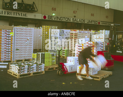 UK London New Covent Garden Blumenmarkt 2001 Stockfoto