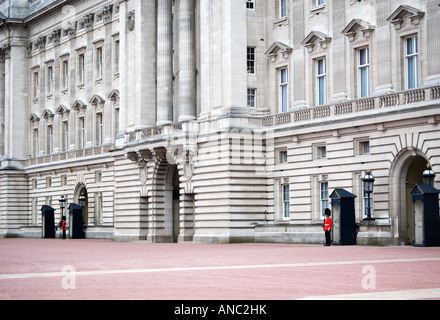 Bild der Wachablösung am Buckingham-Palast Stockfoto