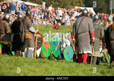 Infanterie Auseinandersetzungen in der Schlacht von Hastings re Verabschiedung 2007 Stockfoto