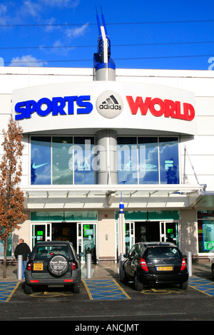 Gallion Reach Sport Welt Retail Outlet speziell dafür gebauten Einkaufszentrum Ost-London England uk gb Stockfoto