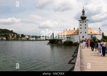 Schloss Ort in Gmunden. Salzkammergut, Österreich. Stockfoto