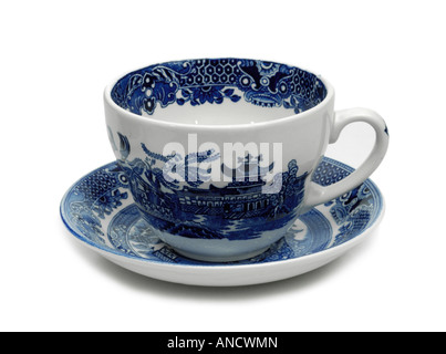 Burleigh Keramik Willow Design Tasse und Untertasse für redaktionelle Zwecke nur Stockfoto