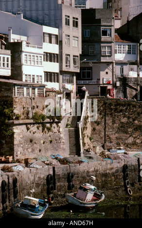 Kai und Hafen für die Fischerei-Stadt Malpica in Galicien Nordspanien West Stockfoto