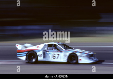 Lancia Beta MC mit Geschwindigkeit, 24-Stunden-Rennen von Le Mans, 1981, Frankreich. Stockfoto