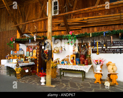 Souvenir Shop Garmisch Bayern Bayern deutsche Deutschland Alpen Alpen Reisen Alpenstrasse Alpen Straße mittleren Mittelalter Rahmen miniat Stockfoto