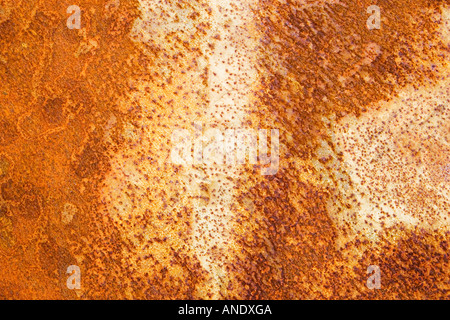 Rost auf einem ausgebrannten Auto Oxfordshire, Vereinigtes Königreich Stockfoto