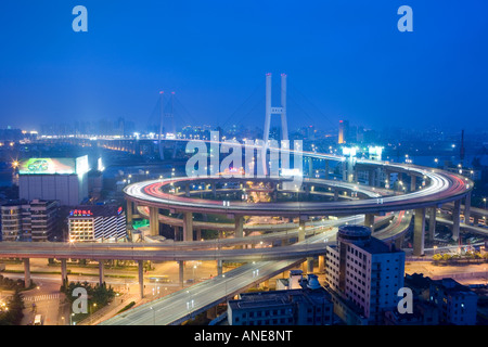 Nanpu-Brücke in Shanghia, China Stockfoto