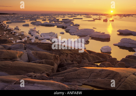 Eisschollen am Hudson Bay in Churchill, Manitoba, Kanada. Stockfoto