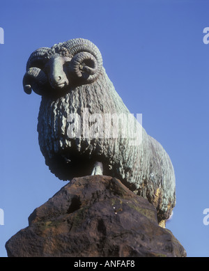 Statue eines Widders Colvin Brunnen Moffat Dumfries und Galloway-Schottland Stockfoto