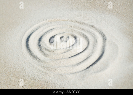Spiralform in Sand, gezeichnet Blick direkt von oben Stockfoto