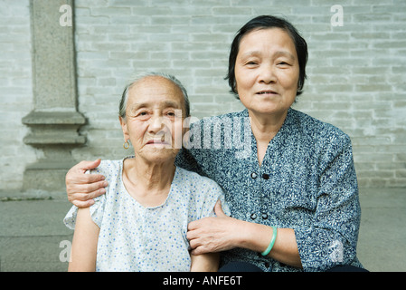 Senioren und ältere Frauen, portrait Stockfoto