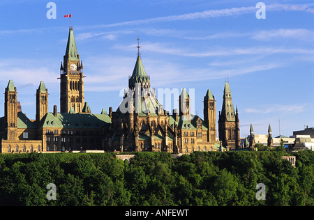 Ansicht des Parliament Hill von der National Art Gallery of Canada, Ottawa, Ontario, Kanada Stockfoto