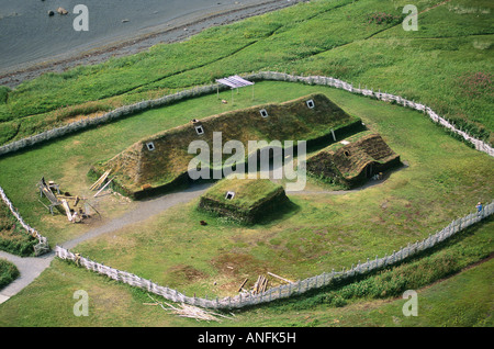 Antenne L'anse Aux Meadows, eine historische Wikinger Siedlung, Neufundland, Kanada. Stockfoto