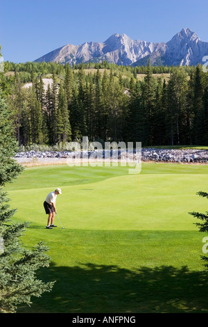 Golfen in Kananaskis Country, Alberta, Kanada. Stockfoto