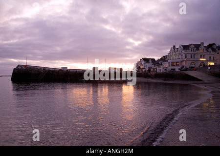 Sonnenuntergang über St Mawes Hafen, Cornwall, England. Stockfoto