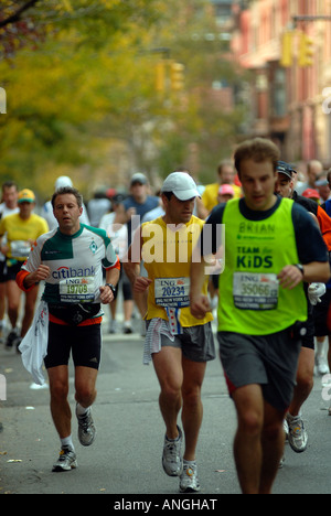 ING NYC Marathon in der Nähe von Mount Morris Park in Harlem Stockfoto