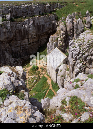 Kapelle St. GOVAN von oben in küstennahen 'National Park' Bosherston Pembrokeshire South Wales UK Großbritannien Stockfoto