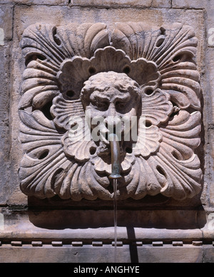 Geschnitzte Maske auf der große Onofrio-Brunnen, Dubrovnik, Kroatien. Kulturelles Erbe der UNESCO Stockfoto