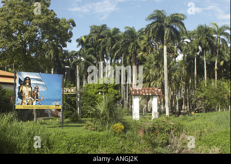 Eingang zu den Palmentuin oder Palm garden in der Hauptstadt Paramaribo, Suriname Stockfoto