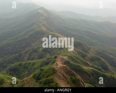 Torna Fort oder Prachandagad ist historisch bedeutsam als das erste Fort von Shivaji Maharaj im Jahr 1646 im Alter von 16, Maharashtra, Indien gefangen genommen Stockfoto