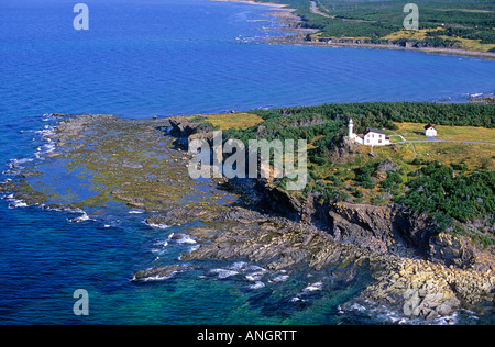 Luftaufnahmen von Lobster Cove Leuchtturm, Gros Morne National Park, Neufundland, Kanada. Stockfoto