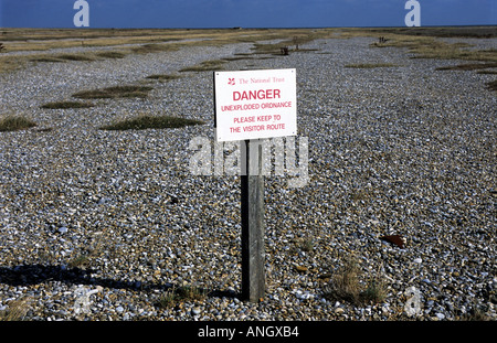 "Gefahr nicht explodierte Ordinance" anmelden Orfordness, Suffolk, UK. Stockfoto