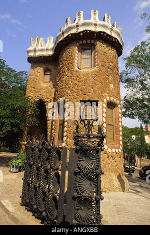 Gaudi Barcelona Architekt Antoni Gaudi i Cornet (Gaudi) Parc Güell (Palau Güell) Steinhaus. Modernismus Jugendstil in Spanien Stockfoto