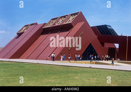 Das nationale Museum der königlichen Gräber von Sipan in Lambayeque, Nord-Peru, zeigt hervorragende Moche-Kultur Stockfoto