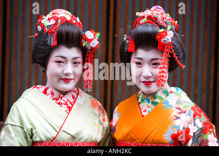 Maiko (Lehrling Geisha), Gion Bezirk, Kyoto, Japan Stockfoto