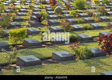 Alliierten Soldatenfriedhof, nr Brücke am River Kwai, Kanchanaburi, Thailand Stockfoto