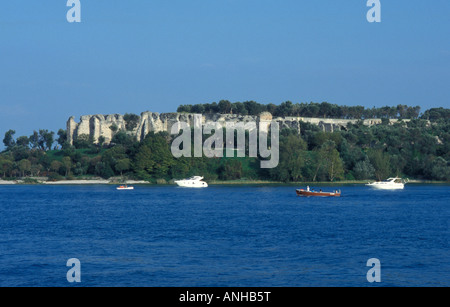 Blick auf die archäologischen Ausgrabung Grotte di Catullo in Sirmione am Gardasee Italien Europa Stockfoto