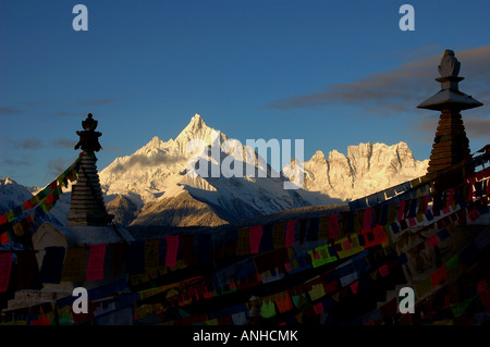 eine Reihe von Stupas in der Nähe der so genannten "Shangri la", Yunnan, China Stockfoto