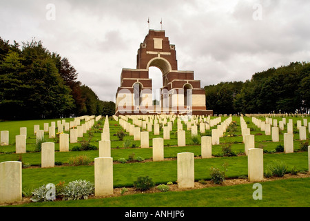 Die Thiepval-Denkmal und der Anglo französischen Friedhof an der Somme in Frankreich Stockfoto