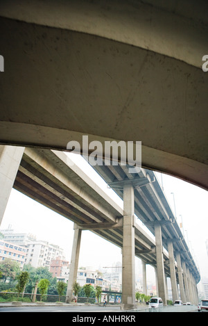 Überführungen, niedrigen Winkel Ansicht Stockfoto