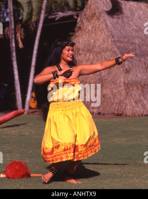 U S A Hawaii Oahu Honolulu Hula Show-Tänzerin Stockfoto