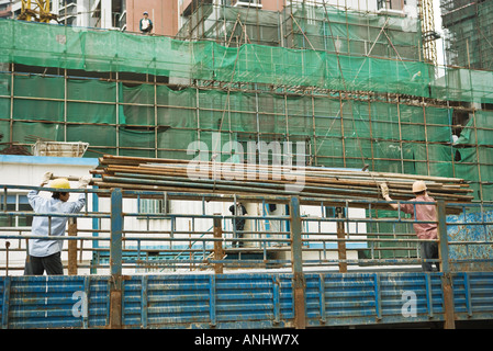 Arbeiter auf Baustelle Stockfoto