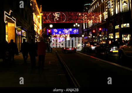 Weihnachtsbeleuchtung in Regents Street Stockfoto