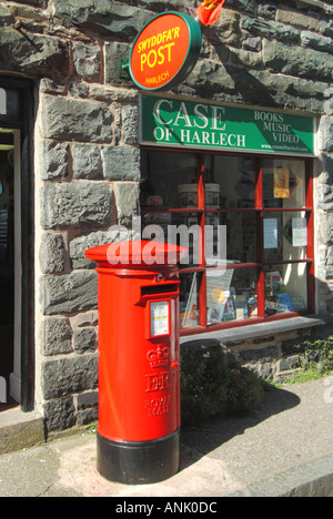 Harlech Postamt mit Briefkasten und Cash Harlech speichern Verkauf Bücher Musik und Video Stockfoto