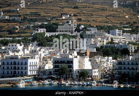 nördliche Kykladen-Tinos Griechenland Insel einen Blick auf den Hafen Stockfoto