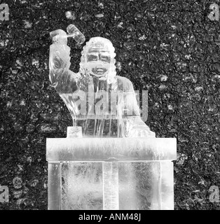 Eis-Skulptur des Richters in Norwich, Großbritannien Stockfoto