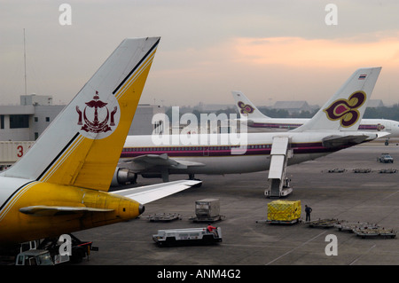 Wartung am Brunei International Airport Stockfoto