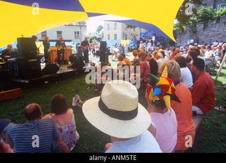 Zuschauer, die Open Air Session Brecon Jazz Festival Mitte Wales Stockfoto