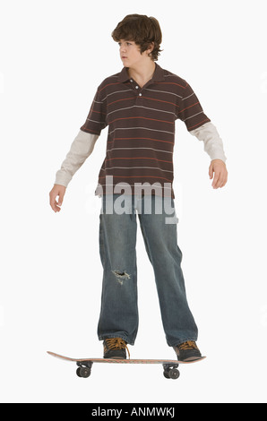 Teenager Boy fahren skateboard Stockfoto