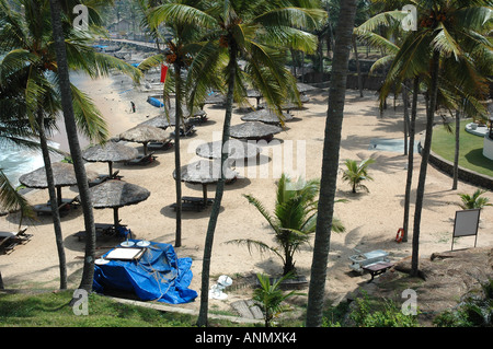 Blick auf Strand von Leela Hotel in Kerala Süd-Indien Stockfoto