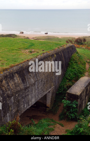 Deutscher Beton Befestigung mit Blick auf Omaha Beach, Normandie, Frankreich Stockfoto