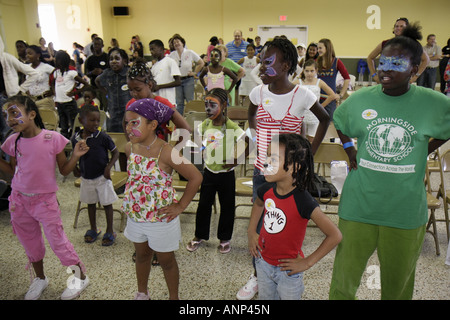 Miami Florida, Legion Memorial Park, Arts for Learning Winter Arts Festival, Festivals, Feier, Messe, Schüler der Grundschule, Gemeinschaft sogar Stockfoto