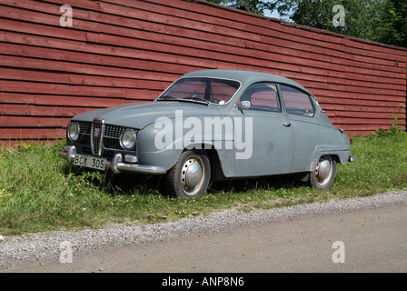 Saab 95, Schweden, schwedische, Klassiker, Auto, sicher, Sicherheit, Funktionen, klassische, alte, geschwungene, Runde, Stockfoto