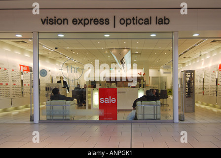 Vision optische Expresslabor Räumlichkeiten im Einkaufszentrum Stockfoto