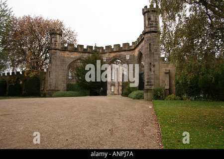 Tor zum Bischöfe Palast, Bishop Auckland Co. Durham Stockfoto