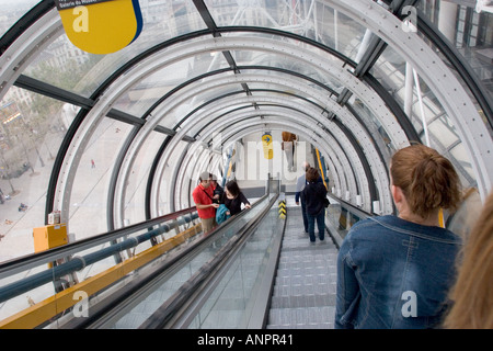 Rolltreppe im Centre Pompidou Paris Stockfoto